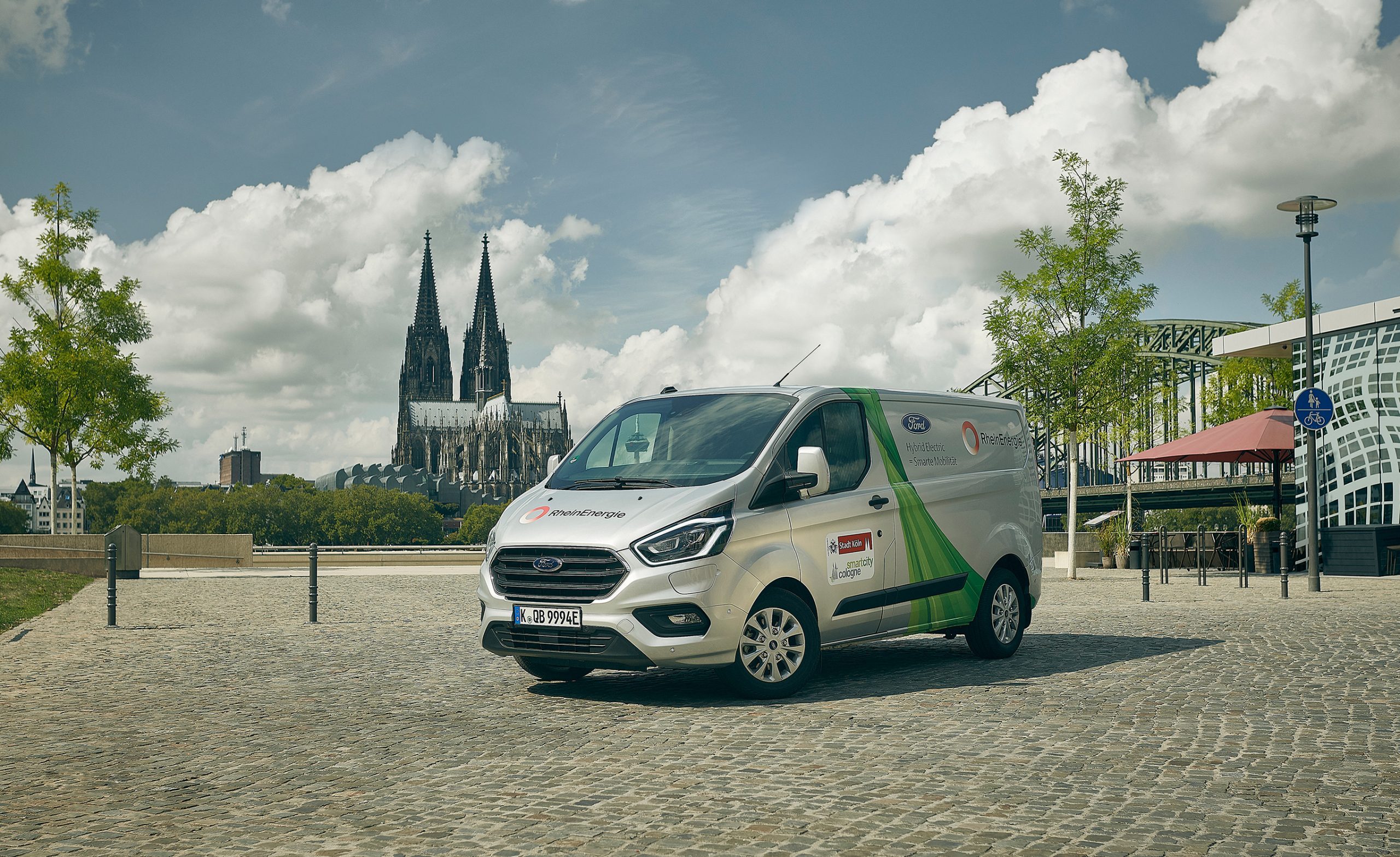 Ford Study Shows Blockchain, Dynamic Geofencing And Plug-In Hybrid Vans Can Help Improve Urban Air Quality