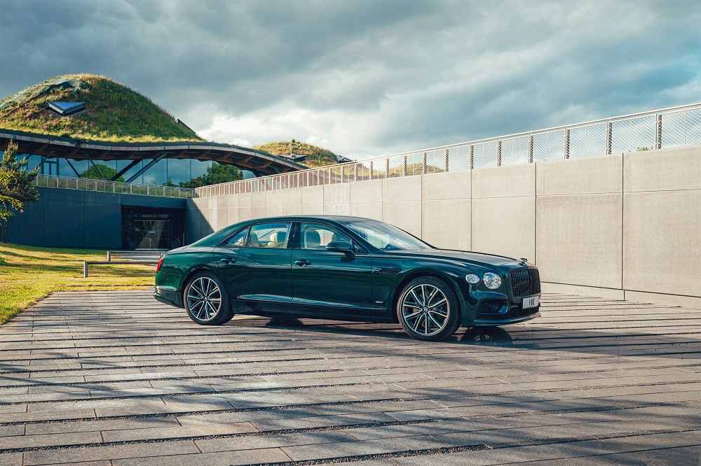 The World’s Best Luxury Sedan Made Greener: Introducing The New Flying Spur Hybrid