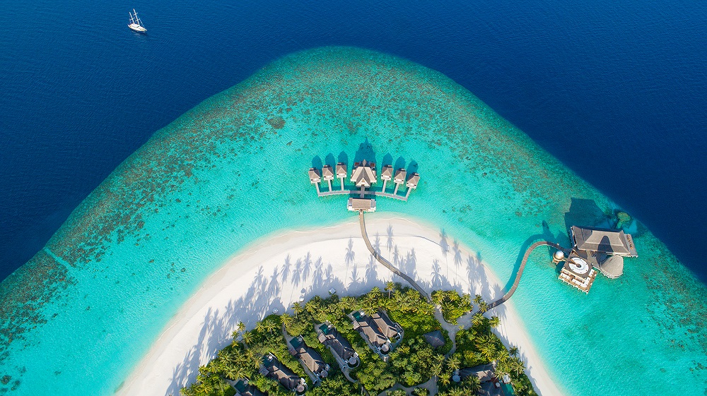 Escape to the ‘Best of Maldives’ at Anantara Kihavah Villas