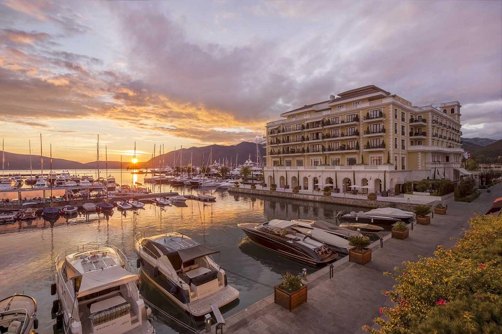 Discover Winter In Porto Montenegro