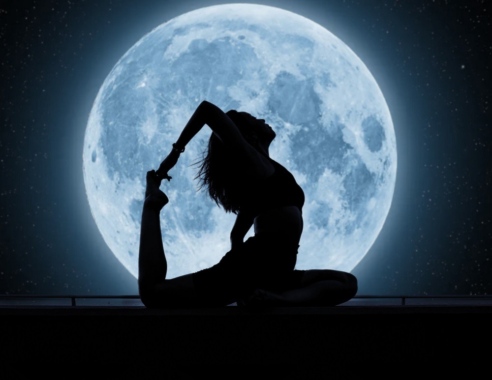 Full Moon Yoga and Christmas Yoga at Meliã Desert Palm Dubai