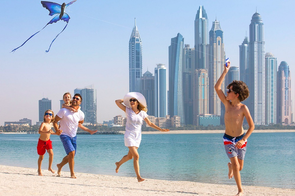 kitmytrip teams up with Zomato to launch Dubai Touristor, the best of Dubai packed in one smart digital card