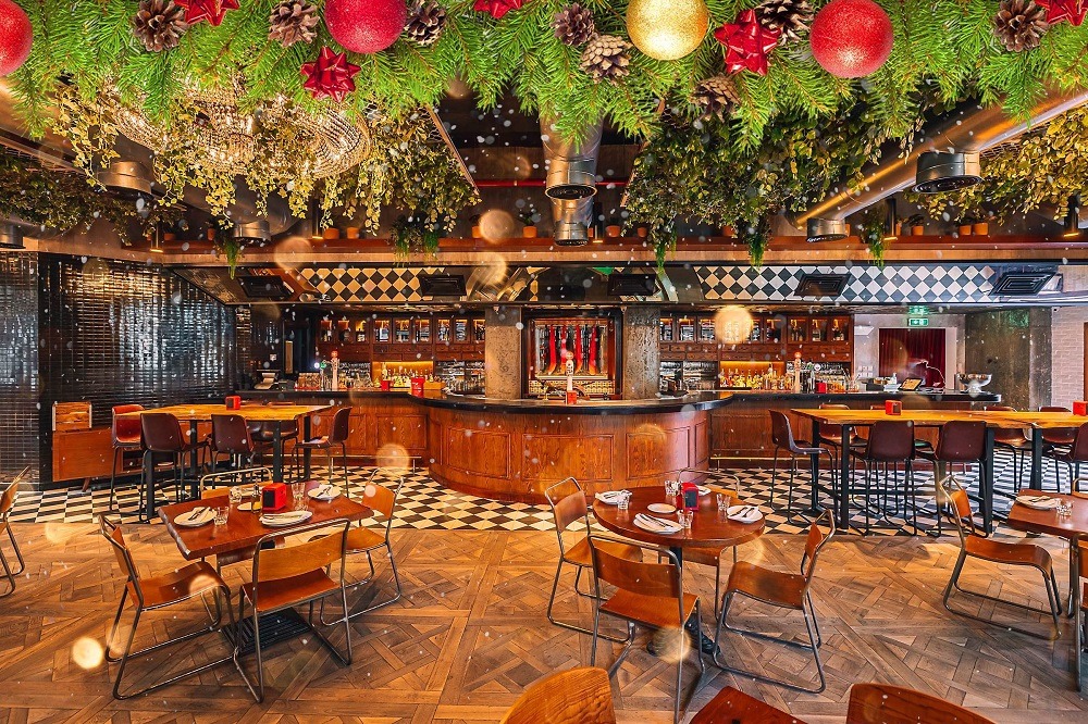 Celebrate A Festive Spanish Fiesta At Lola Taberna Española