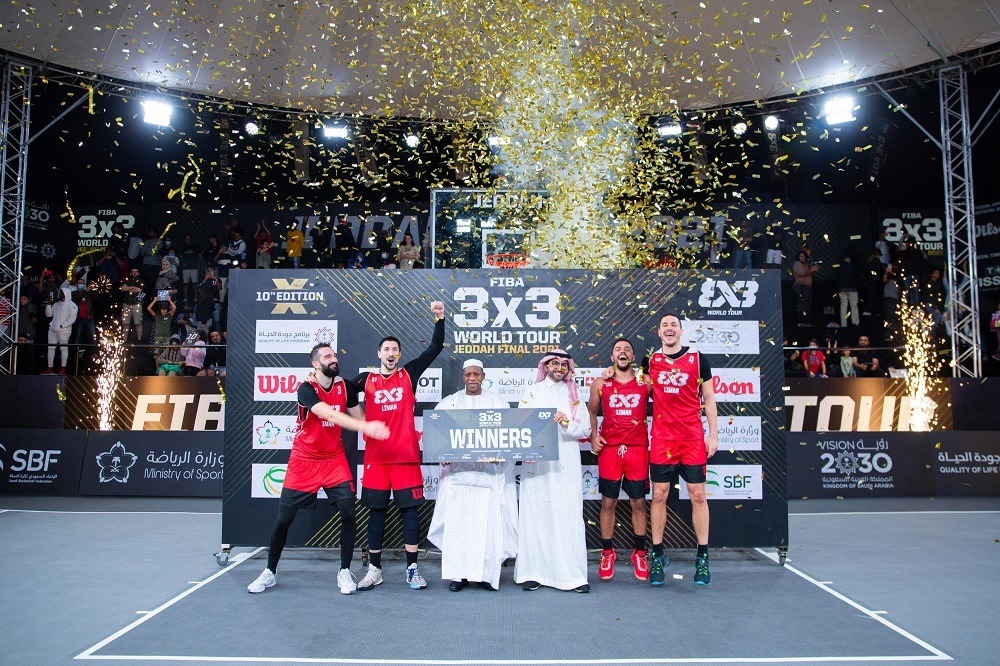 His Excellency the Deputy Minister of Sport awards the Serbian 3X3 team, Liman, FIBA’s 3×3 World Tour Cup