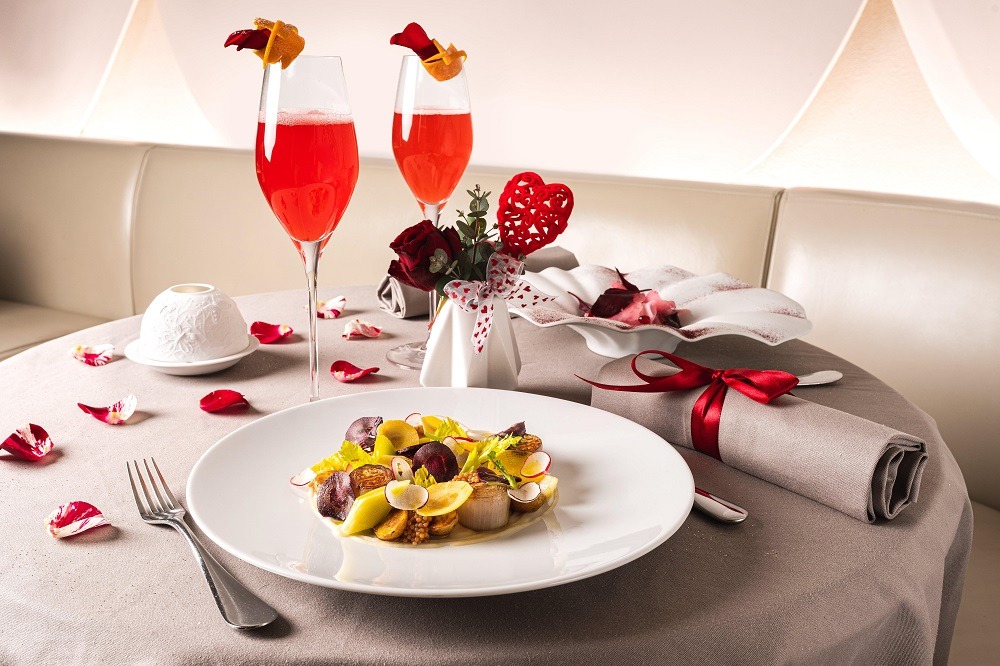 Mandarin Oriental, Paris Launches Be My Valentine Room Package Plus Flowers, Romantic Dining And Spa Treats