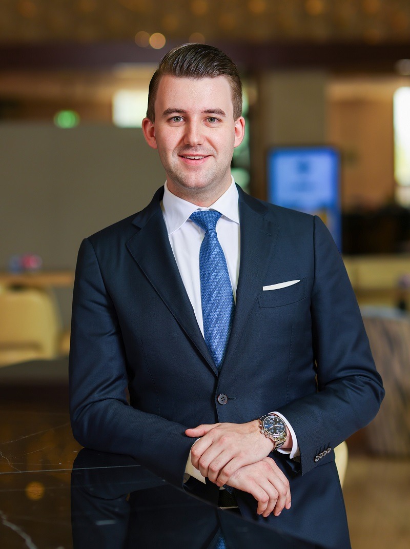 Martijn Zengerink was promoted to Hotel Manager at Crowne Plaza Jumeirah