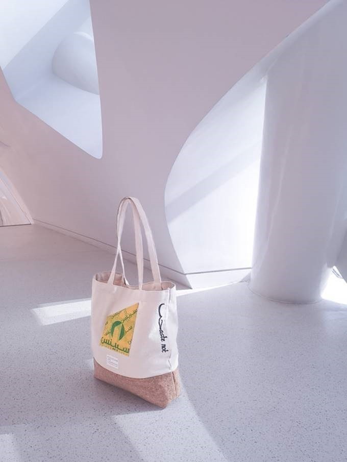 Spinneys launches 100% sustainable tote bags in partnership with Peahead Eco