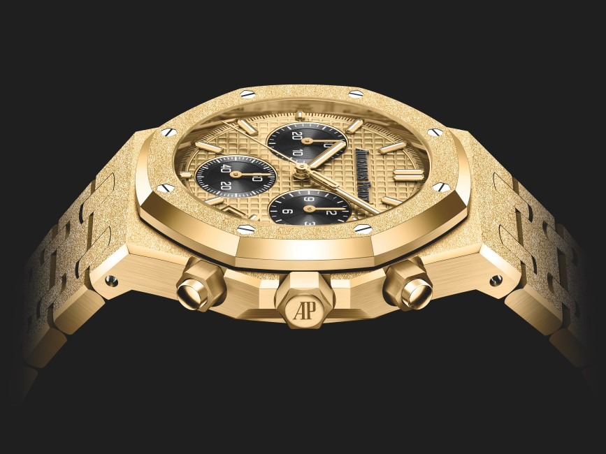 Audemars Piguet Reveals Two New Roayl Oak Selfwinding Chronographs Gleaming With Frosted Gold