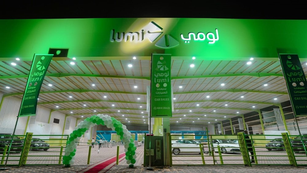 Lumi opens its first car showroom to sell vehicles to consumers