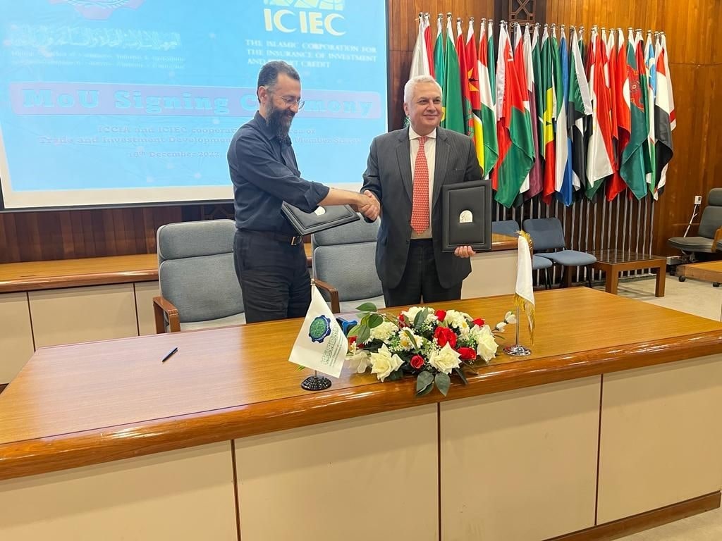 ICIEC Signs Cooperation MoU with ICCIA to Support and Promote  Trade and Investment, Green Financing and the Halal Economy in Common Member States Utilizing ICIEC’s De-risking Solutions