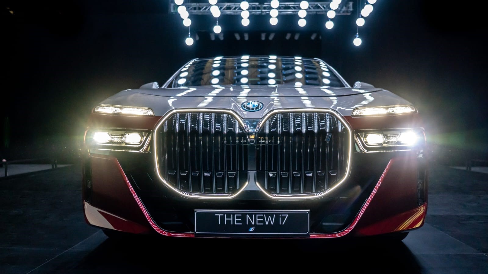 شركة محمد يوسف ناغي للسيارات تطلق BMW 7 Series وBMW i7 الكهربائية بالكامل