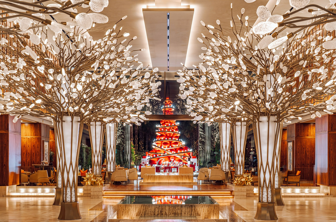 Madarin Oriental Jumeira, Dubai And Cartier Unveil A Spectacular Christmas Tree