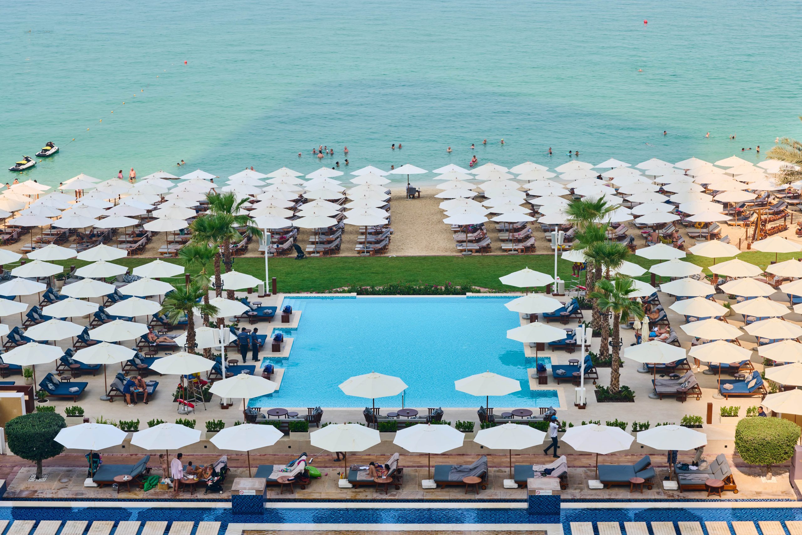 Unwind In Style This Eid: Azure Beach Club’s Ultra-luxury Setting Awaits