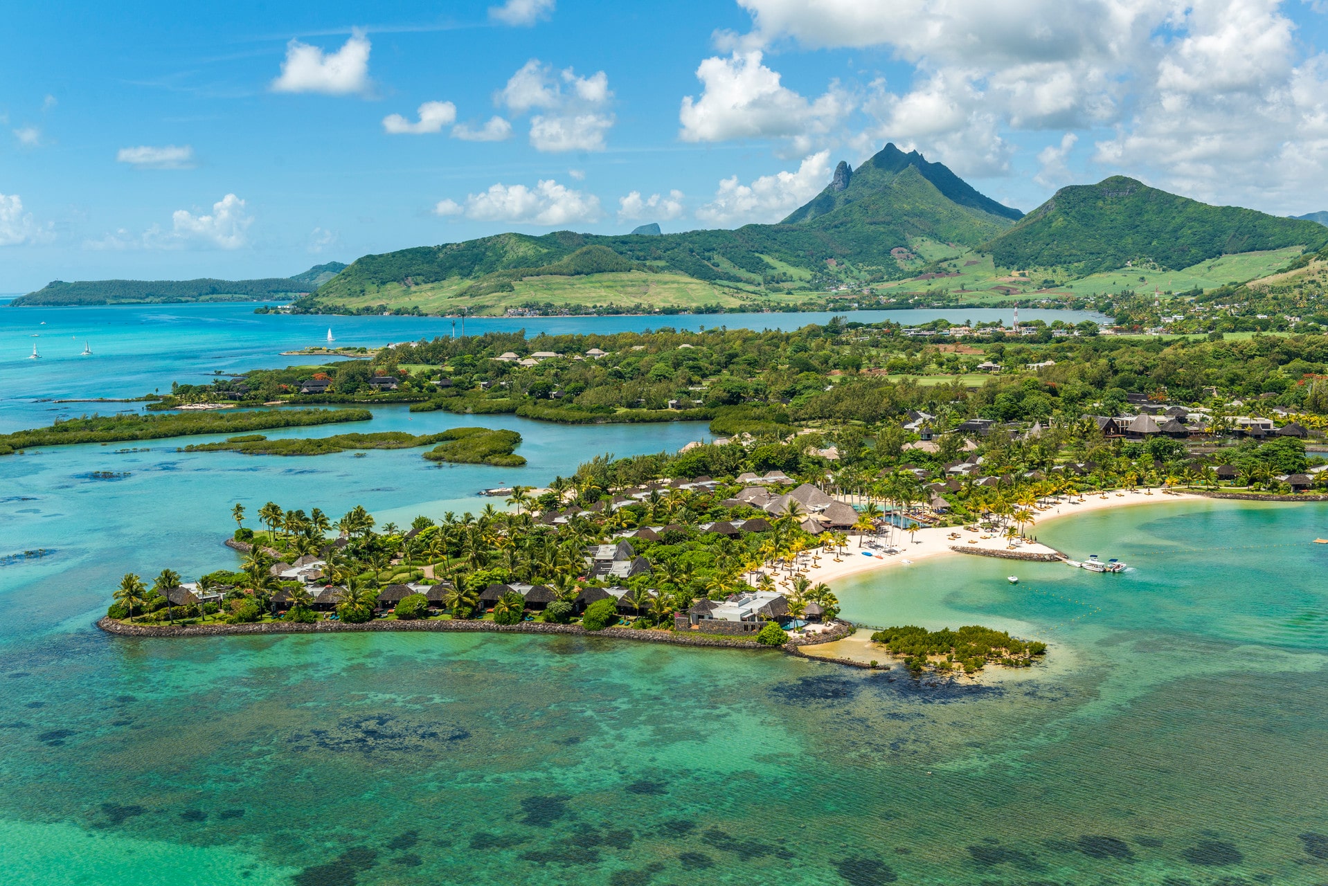 Escape The Heat : Cool Off In A Secluded Tropical Paradise At Four Seasons Resort Mauritius At Anshita