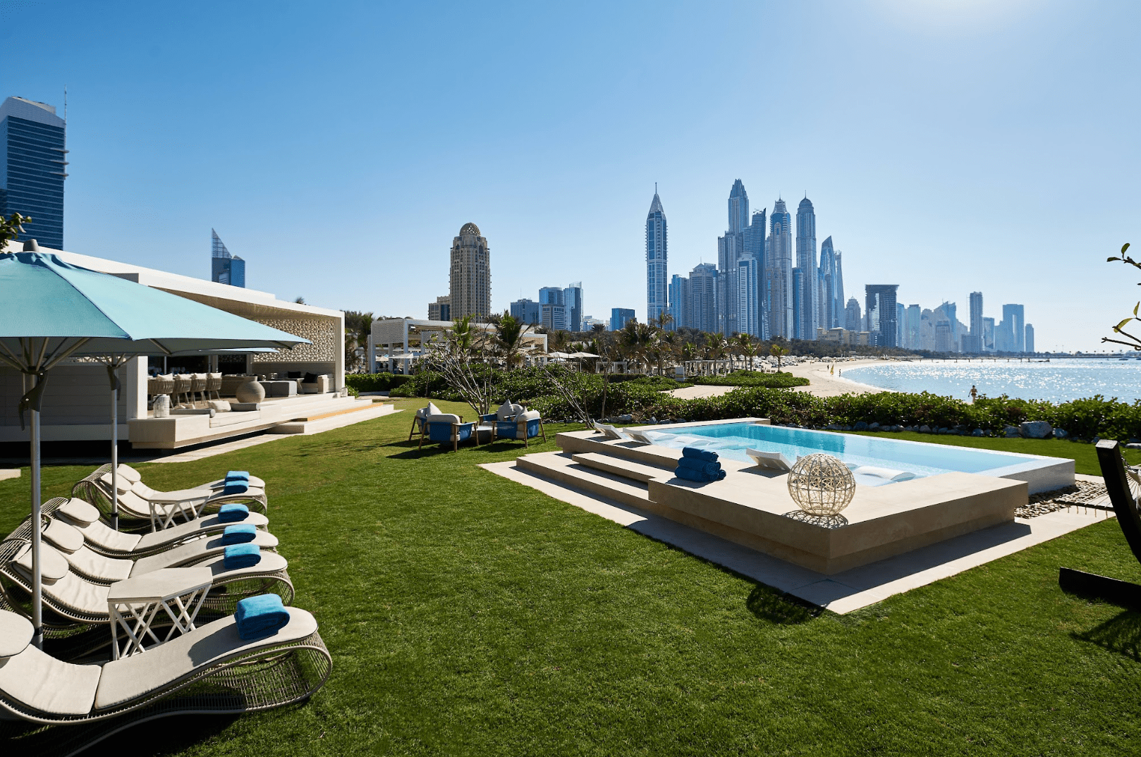 Unrivalled Luxury: The Exclusive Cabana Experience at DRIFT Beach Dubai