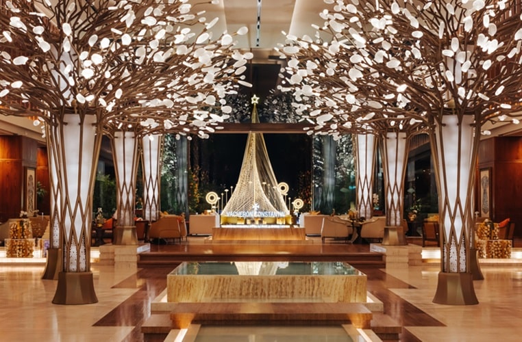 Mandarin Oriental Jumeira, Dubai And Vacheron Constantin Unveil An Exauisite 2023 Christmas Tree